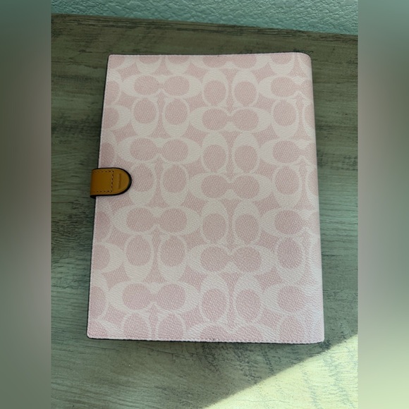 Coach Powder Pink Notebook In Signature Canvas - Picture 5 of 10